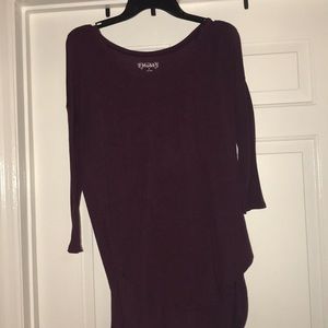 Three-quarter length sleeves maroon top